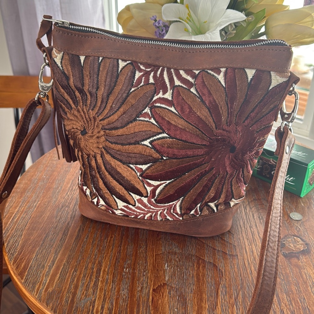 Sabra & Sand Distressed Brown Leather Crossbody Bag Floral Detail